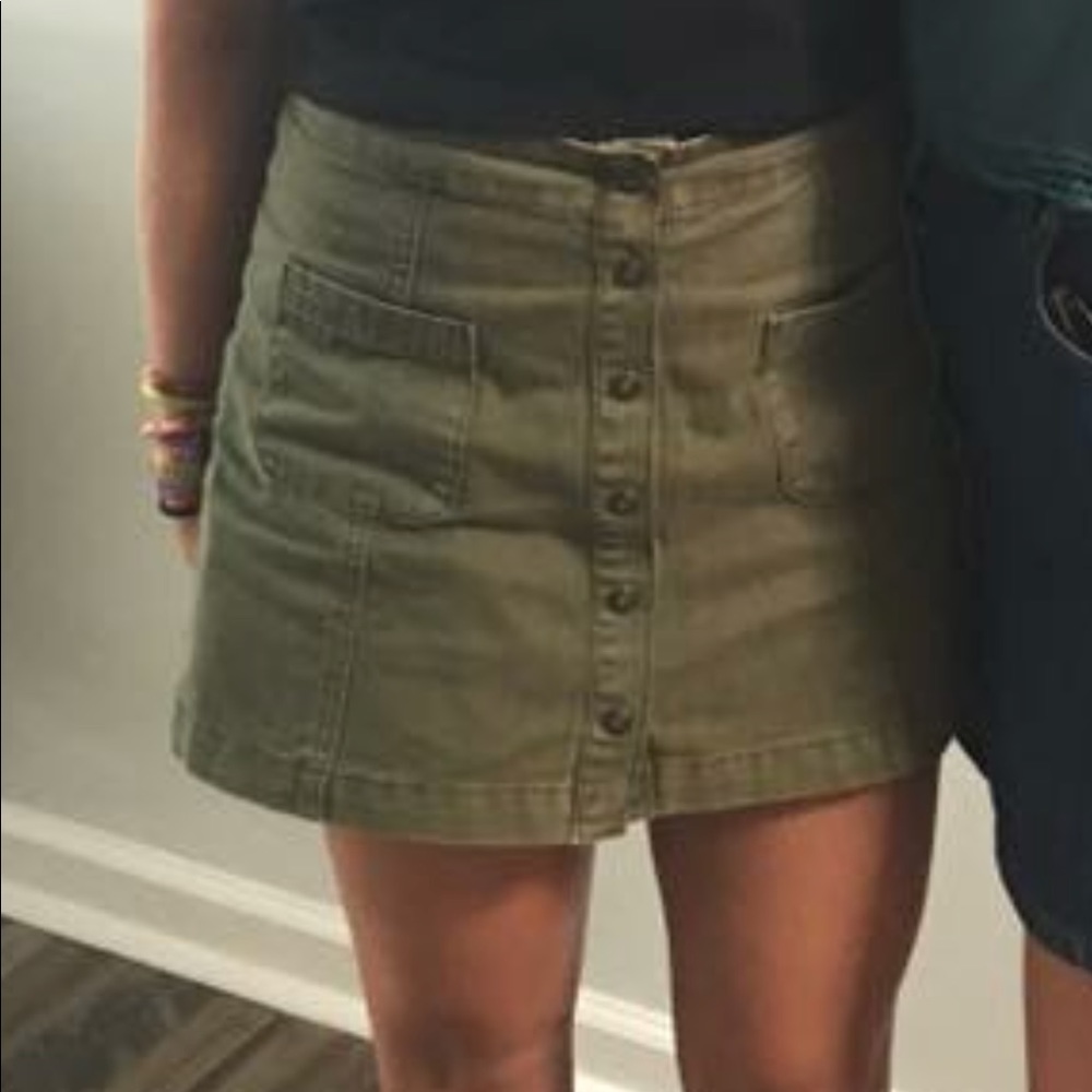 Forever 21 army green button skirt